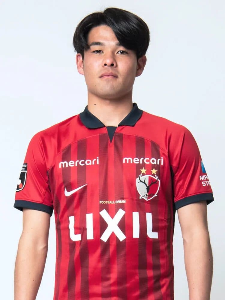 Tottenham's Midfield Revolution: Why Are Spurs Chasing a Japanese Star with a Dark Past?