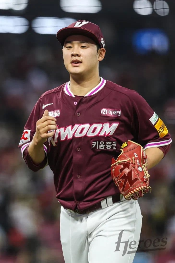 Can Kiwoom's No.1 Pick Jung Hyun-woo End His Victory Drought Against Lotte?