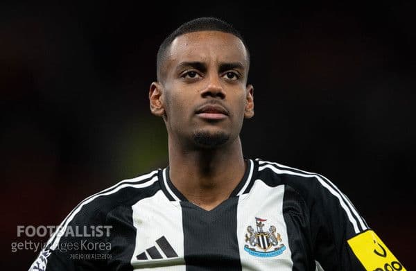 Why Did Newcastle's Star Striker Skip Korea? The Truth Behind Isak's Controversial Asia Tour Absence